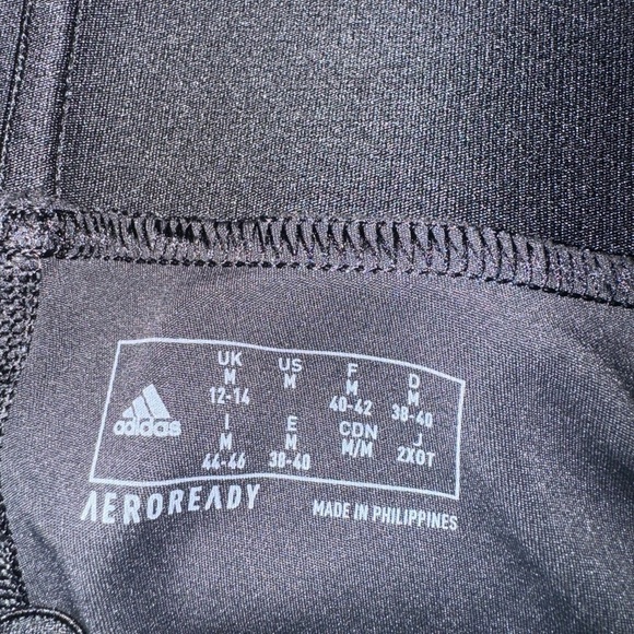 EUC - Adidas 16" approx capris. black Size L - Picture 7 of 7